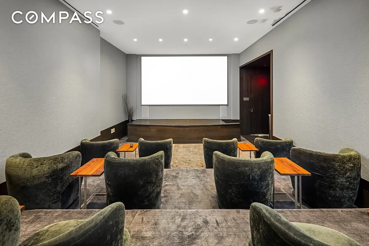 #18 photo, 50 West Street, Financial District , NY 10006