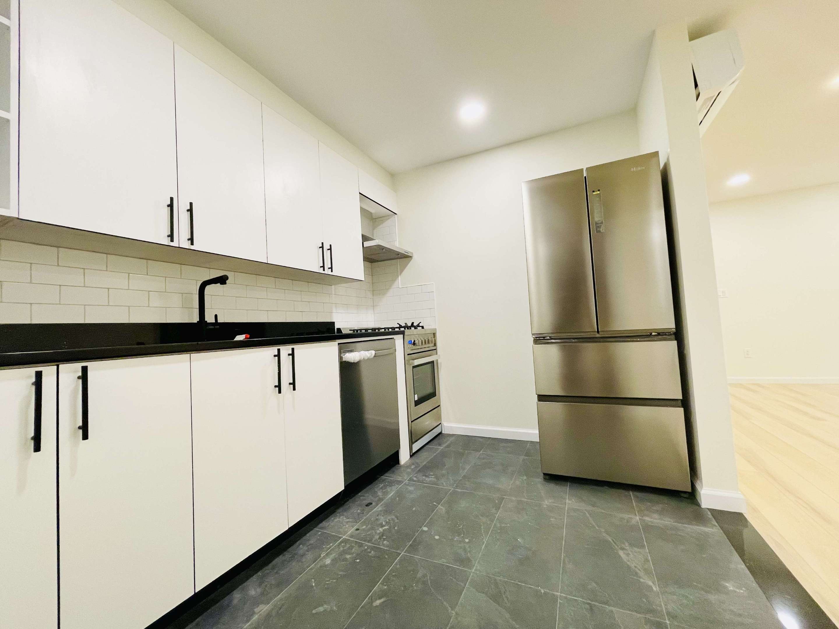 #15 photo, 4319 Bedford Avenue, ব্রুকলিন Sheepshead Bay , NY 11229