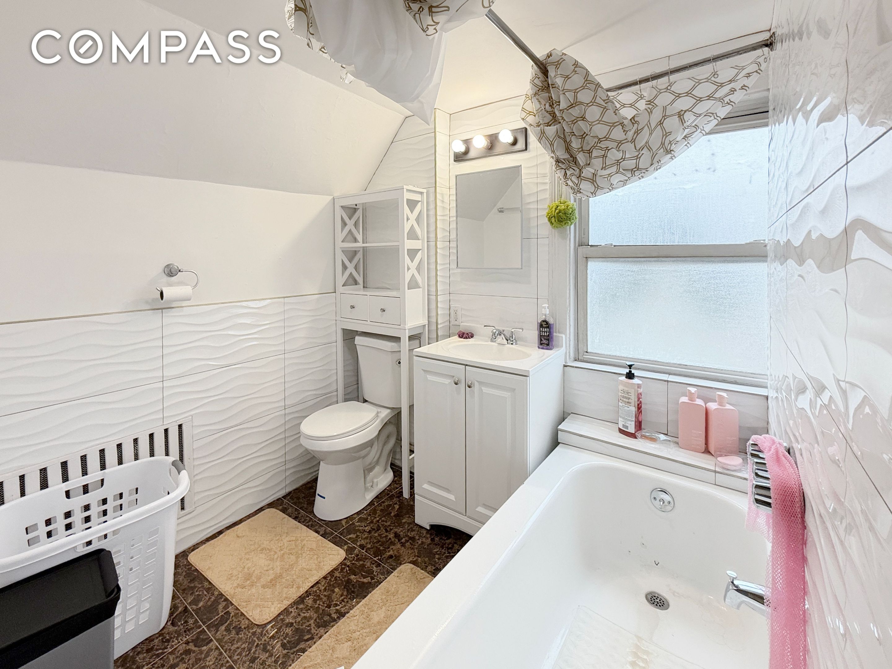 #20 photo, 4215 Atlantic Avenue, Coney Island , NY 11224