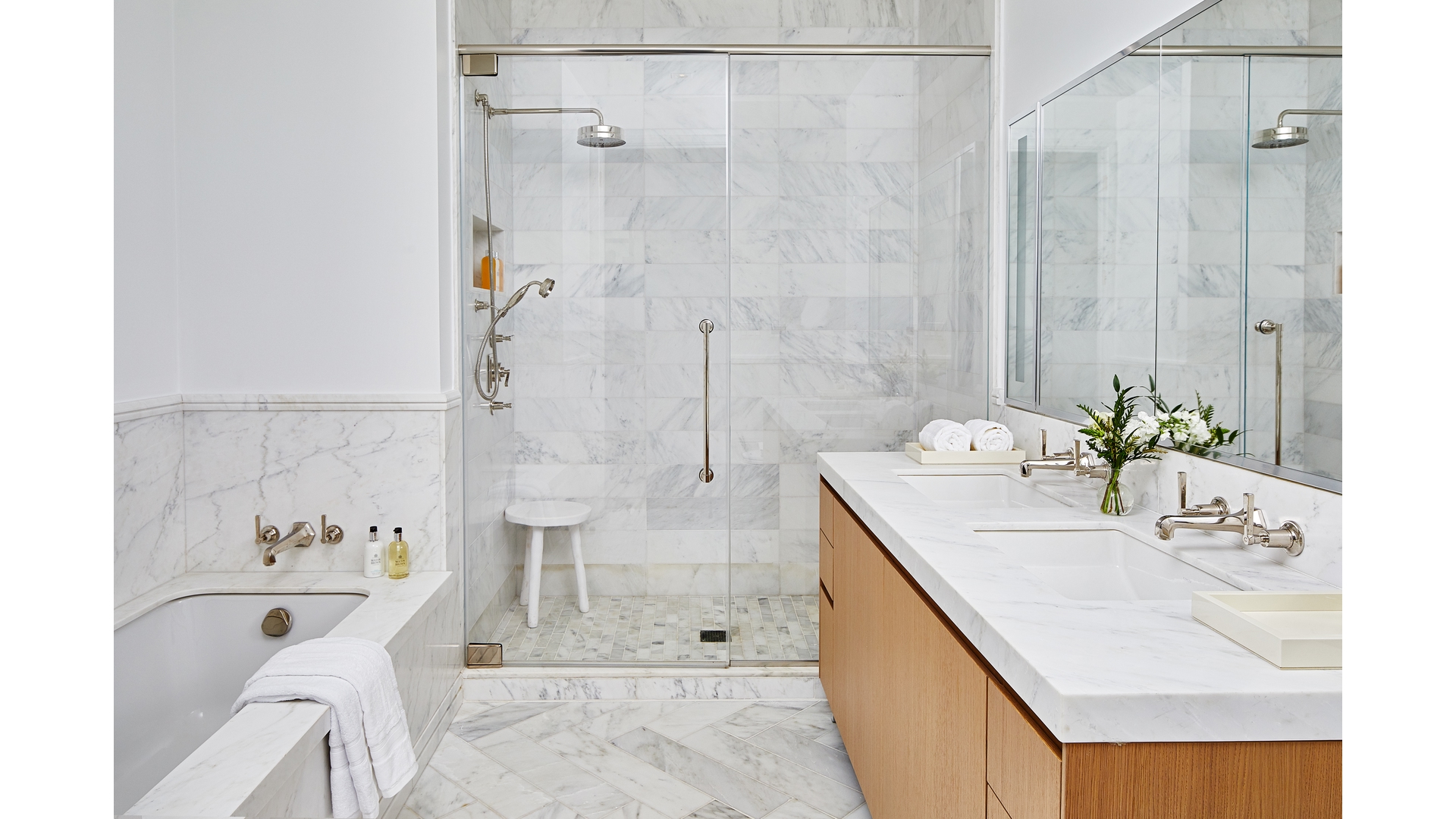 #5 photo, 215 E 19TH Street, 맨해튼 Gramercy Park , NY 10003