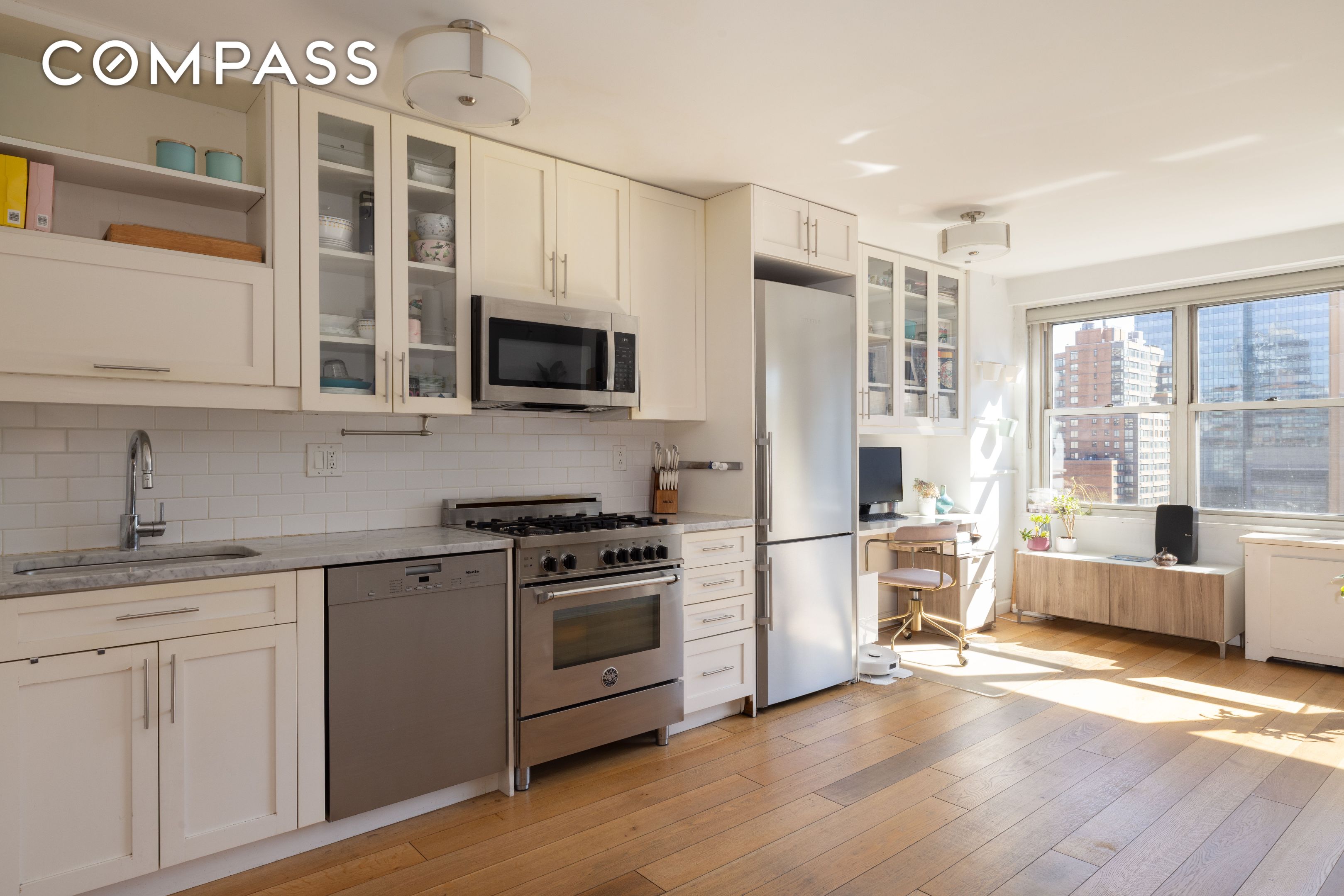 #8 photo, 251 E 32nd Street, 맨해튼 Kips Bay , NY 10016