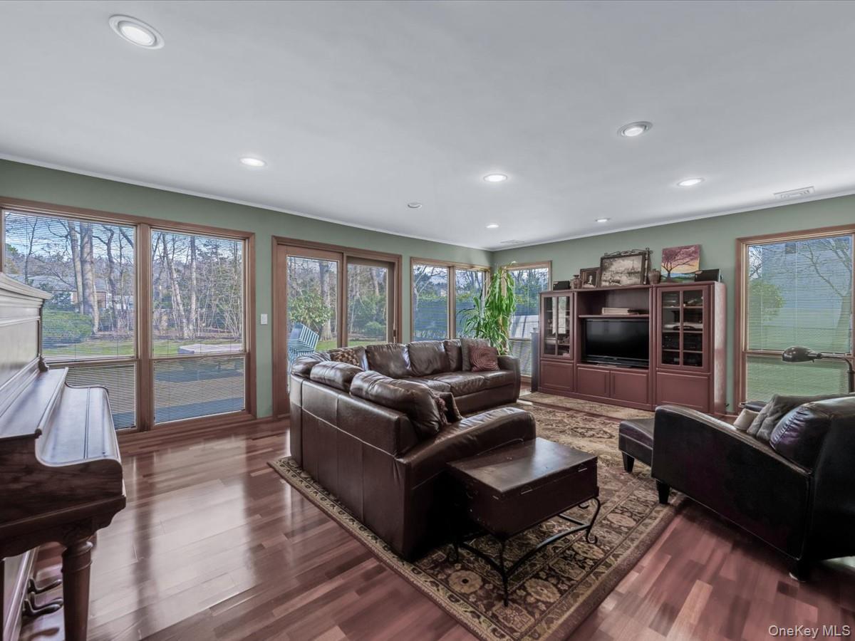 #15 photo, 29 Sunhill Road, সাফোক কাউন্টি Nesconset , NY 11767