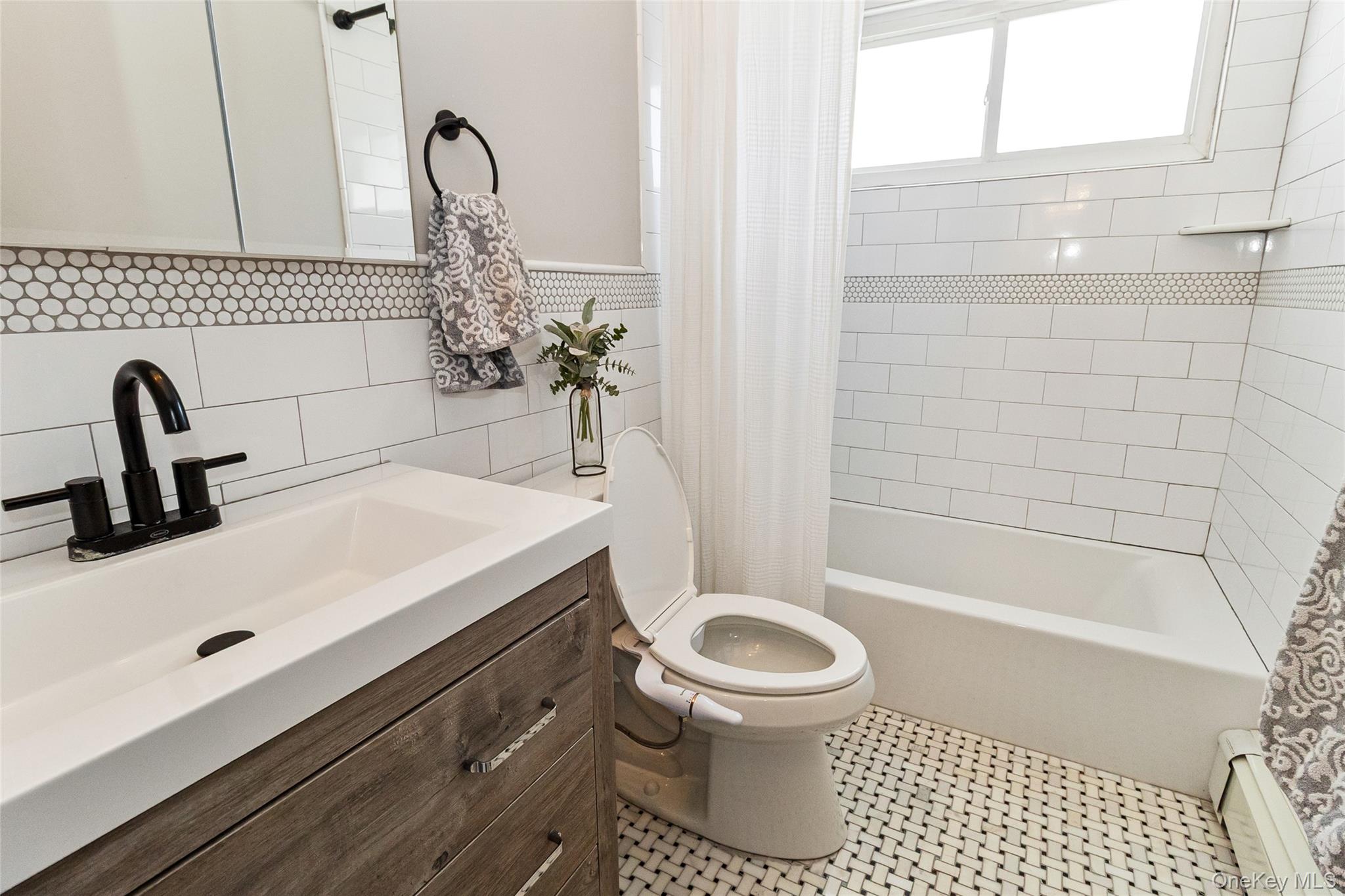 #16 photo, 306 Sound Beach Boulevard, מחוז סאפוק Sound Beach , NY 11789