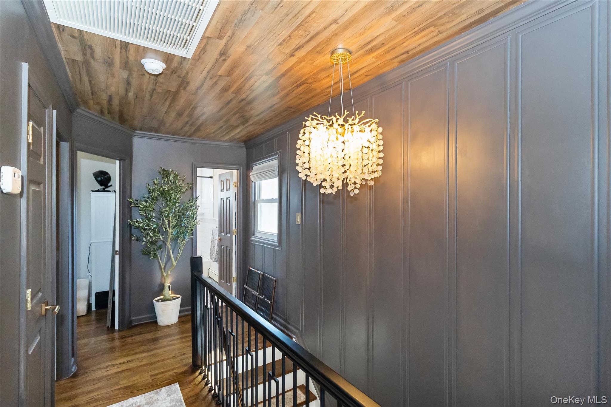 #9 photo, 306 Sound Beach Boulevard, מחוז סאפוק Sound Beach , NY 11789