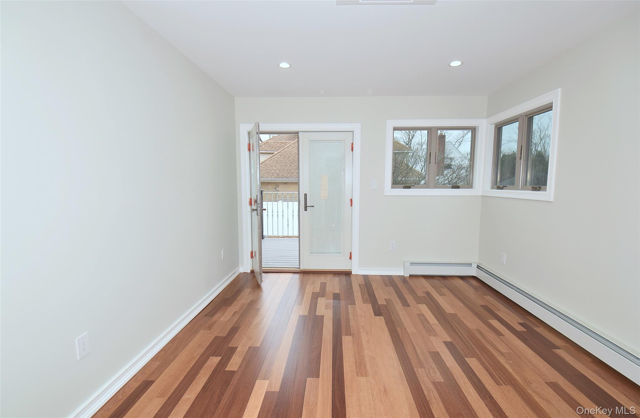 #16 photo, 86-16 262nd Street, কুইন্‌স Floral Park , NY 11001