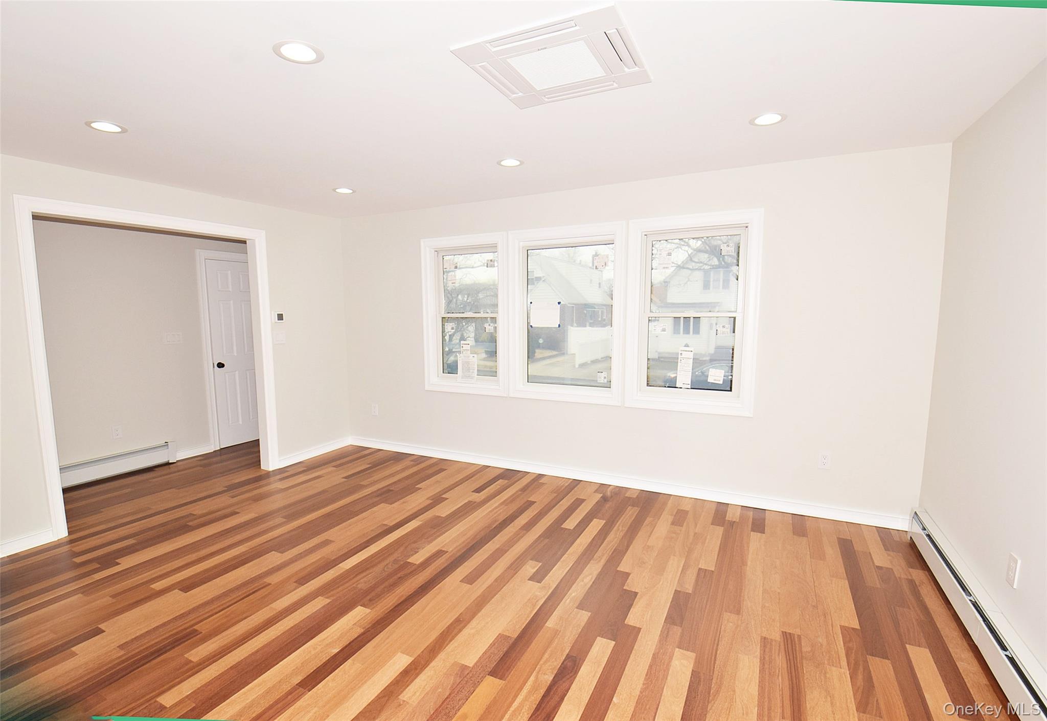 #7 photo, 86-16 262nd Street, কুইন্‌স Floral Park , NY 11001