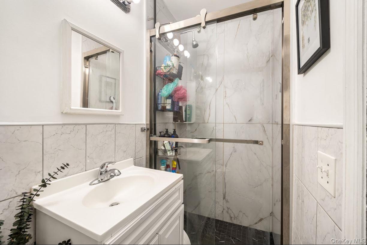 #14 photo, 60-34 69th Avenue, কুইন্‌স Ridgewood , NY 11385