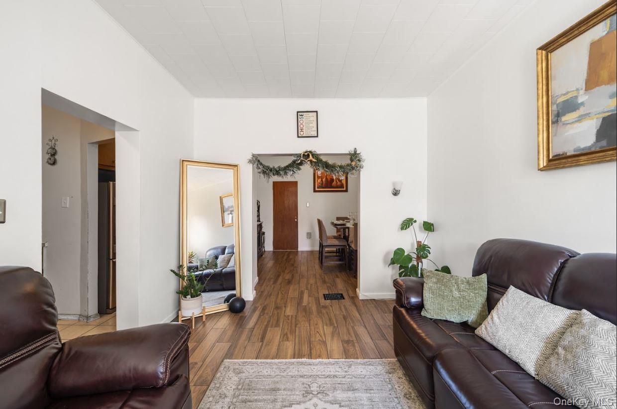 #8 photo, 60-34 69th Avenue, কুইন্‌স Ridgewood , NY 11385