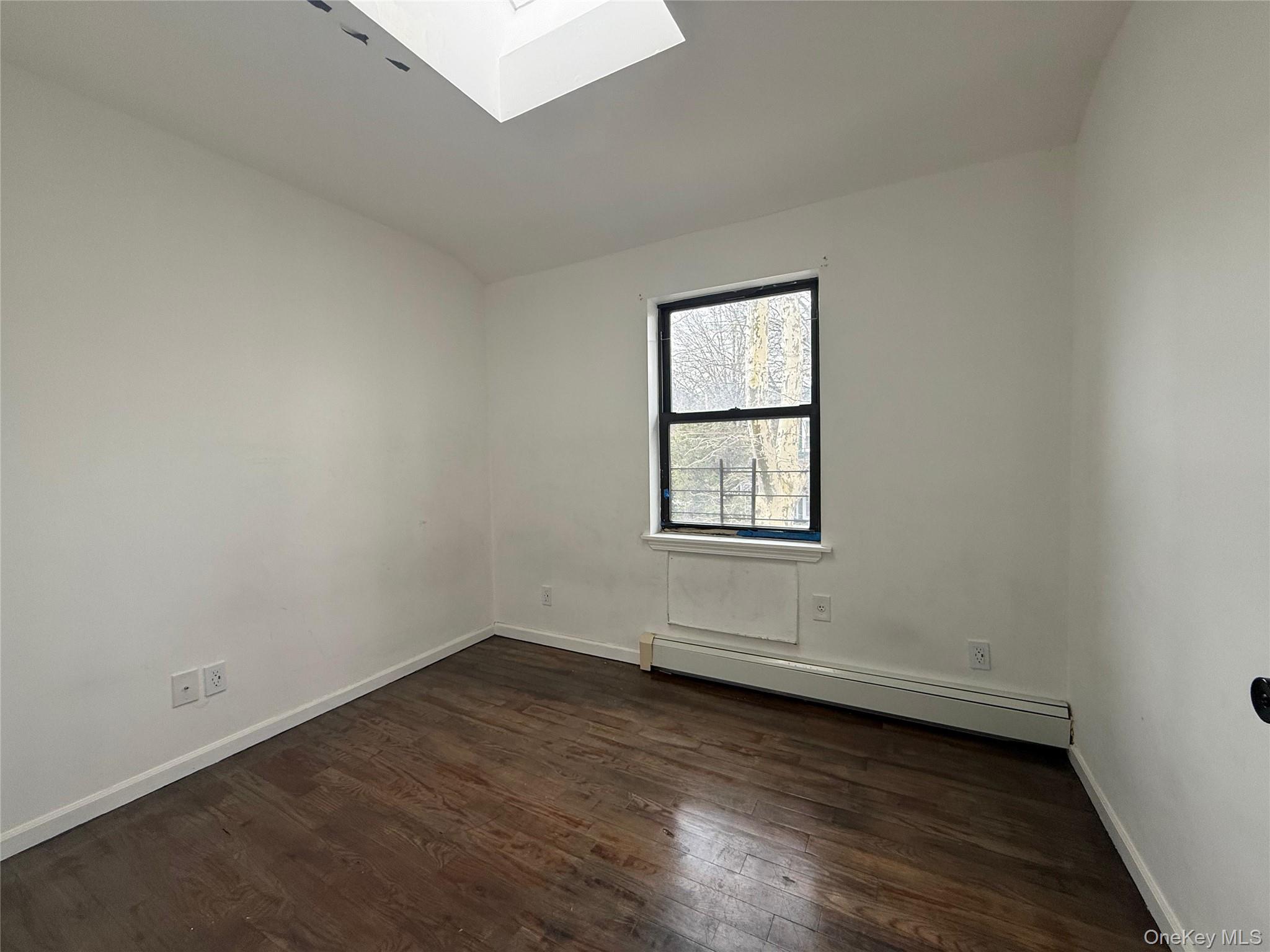#5 photo, 123 Barbey Street, ব্রুকলিন Brooklyn , NY 11207