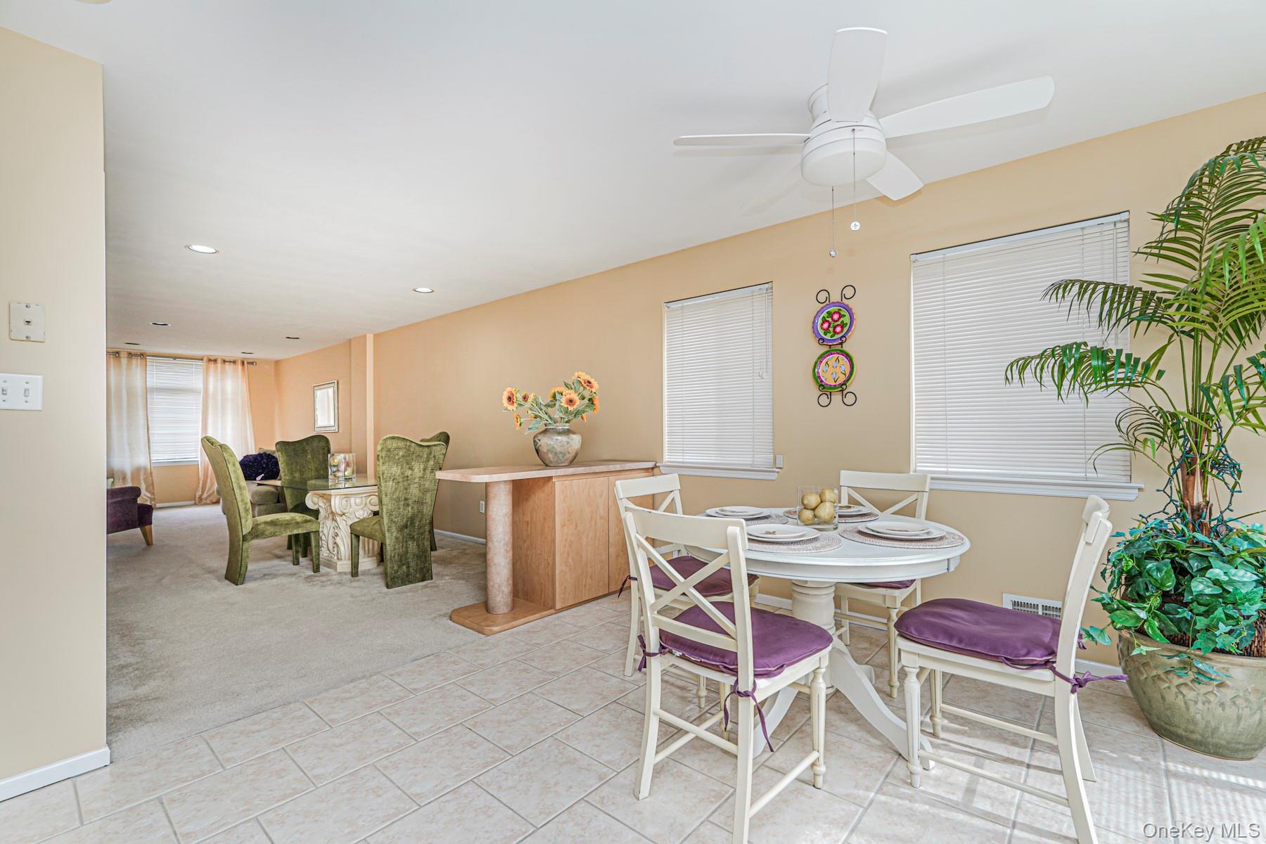 #7 photo, 10 Dunhill Lane, Staten Island , NY 10309