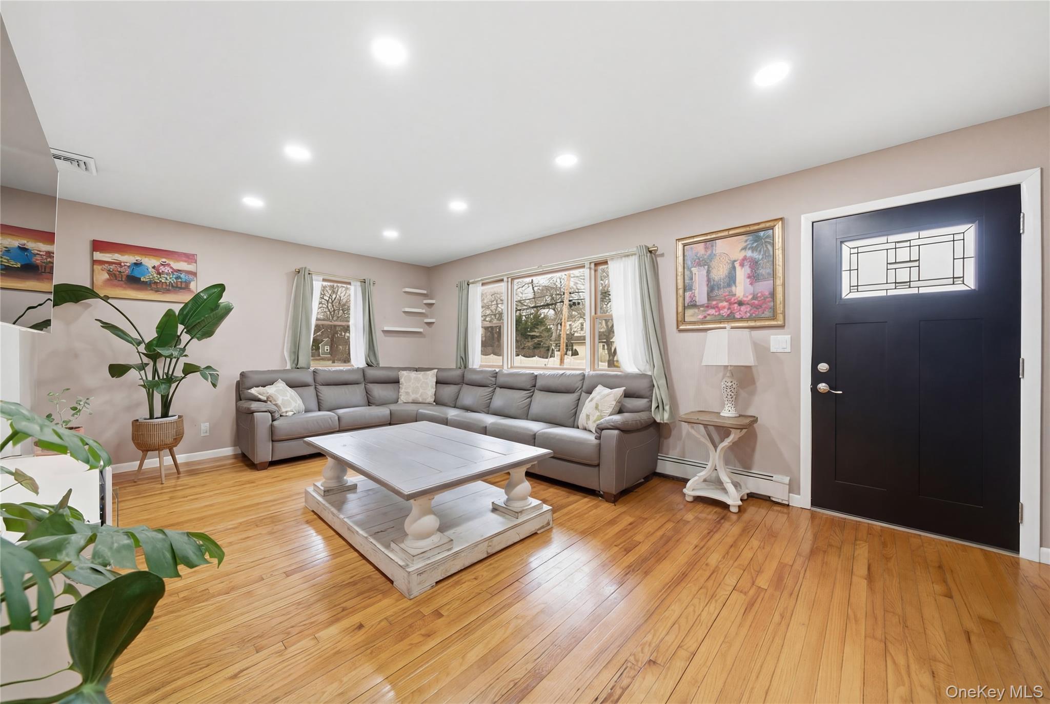 #3 photo, 511 Old North Ocean Avenue, 롱 아일랜드 Patchogue , NY 11772