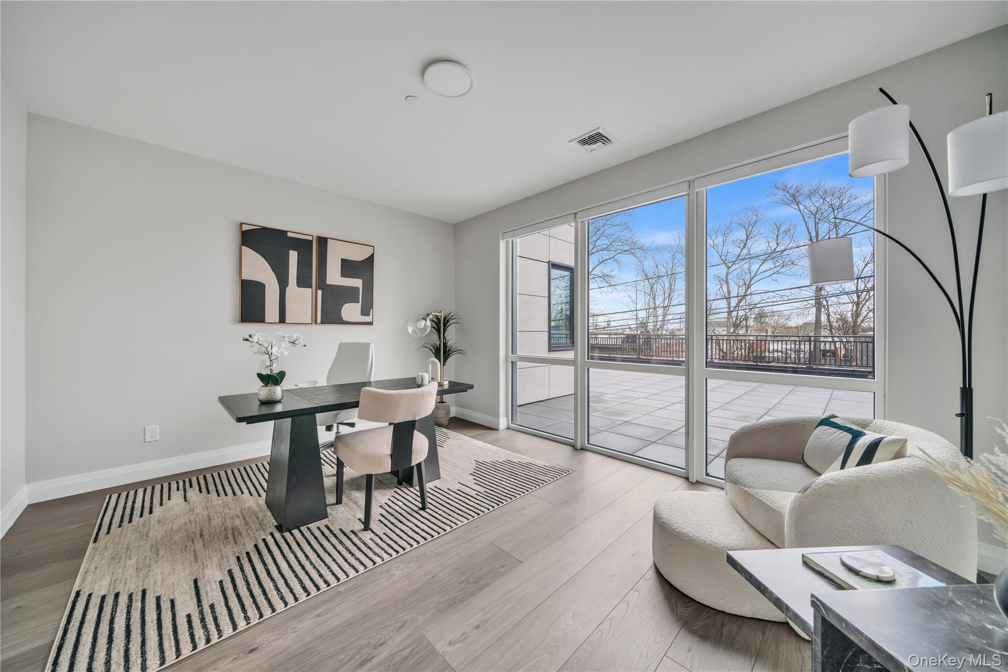 #14 photo, 101 Searing Avenue, নাসাউ কাউন্টি Mineola , NY 11501