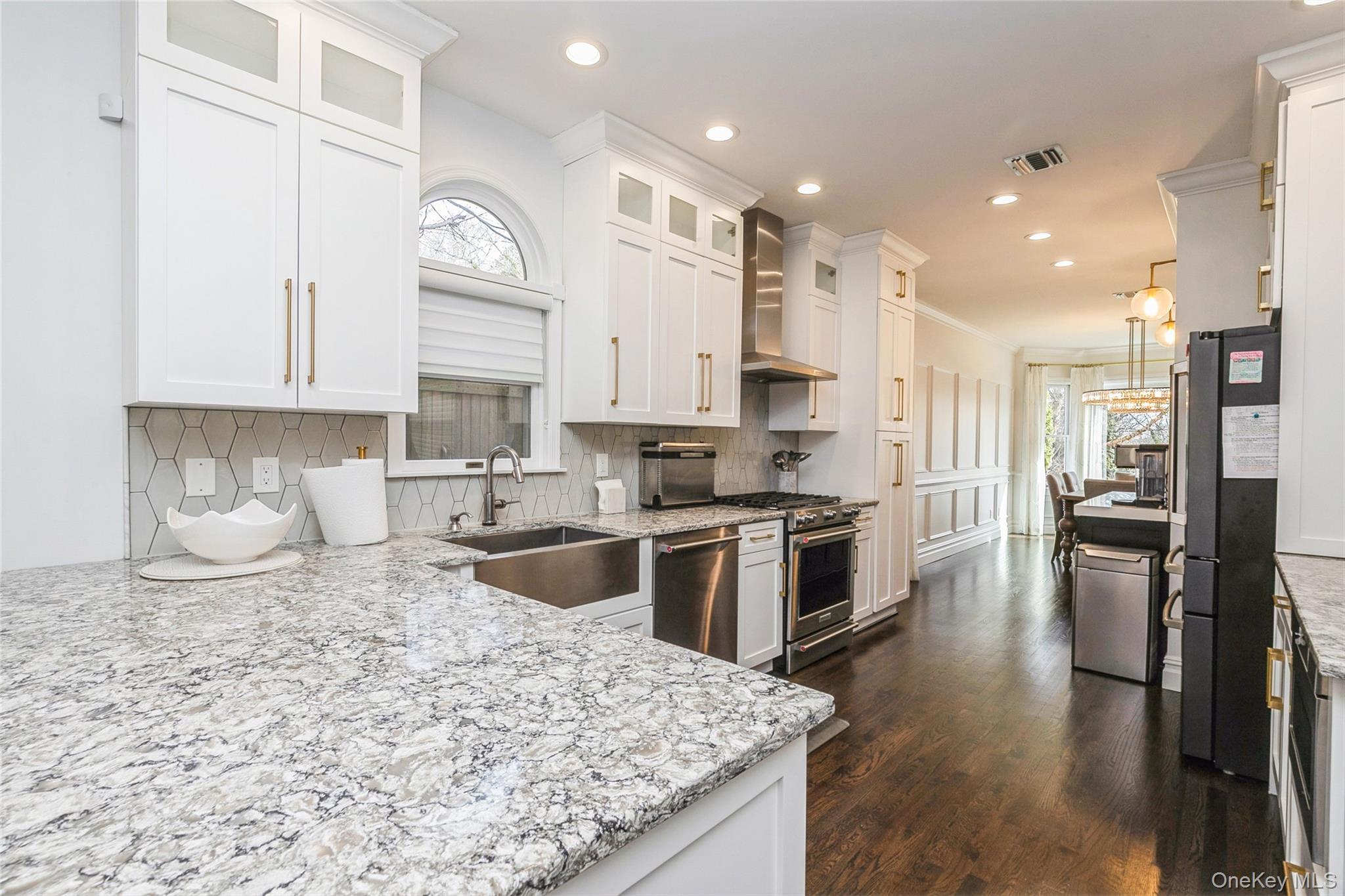 #11 photo, 6 Valley Lane, সাফোক কাউন্টি Huntington , NY 11743