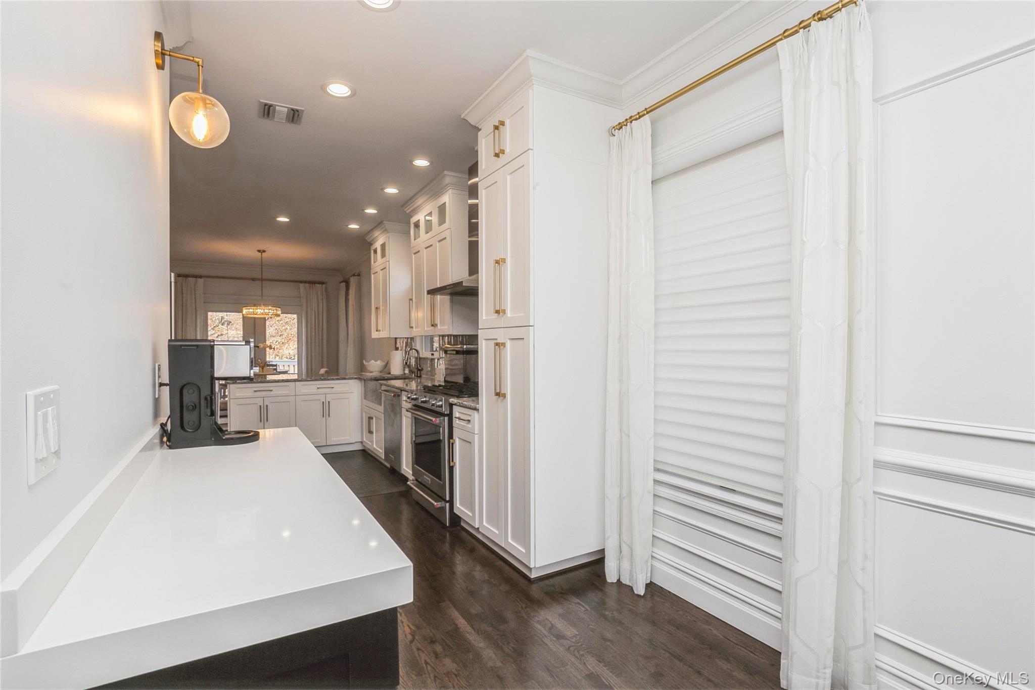 #13 photo, 6 Valley Lane, সাফোক কাউন্টি Huntington , NY 11743