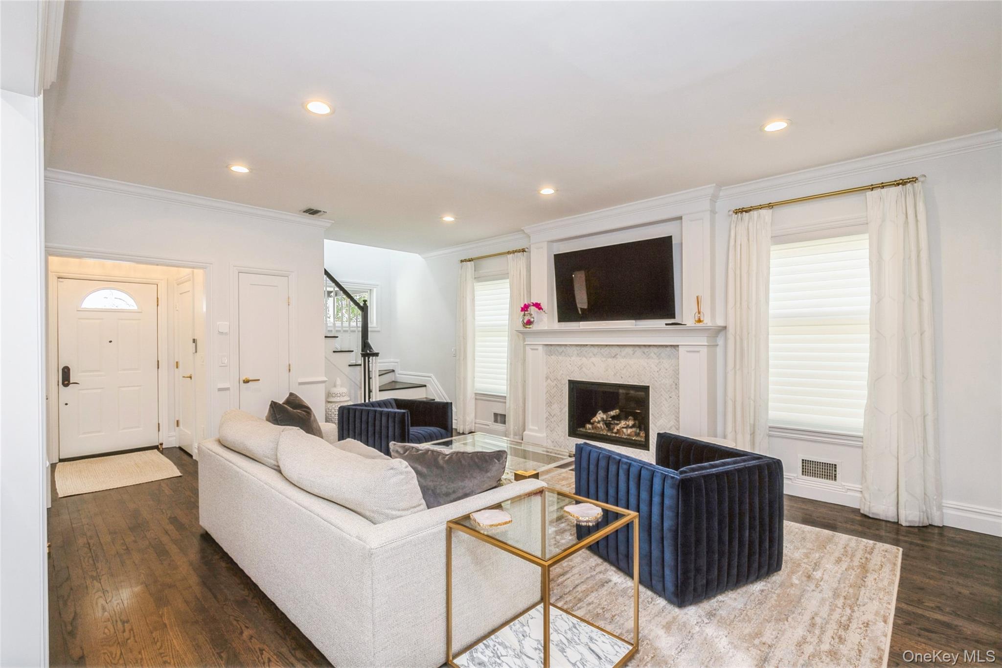 #2 photo, 6 Valley Lane, সাফোক কাউন্টি Huntington , NY 11743