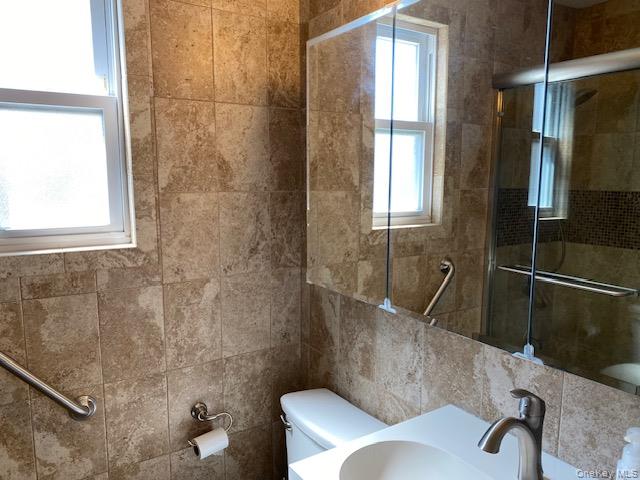 #13 photo, 263-17 74th Avenue, Glen Oaks , NY 11004