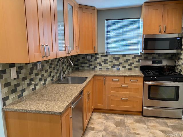 #3 photo, 263-17 74th Avenue, Glen Oaks , NY 11004