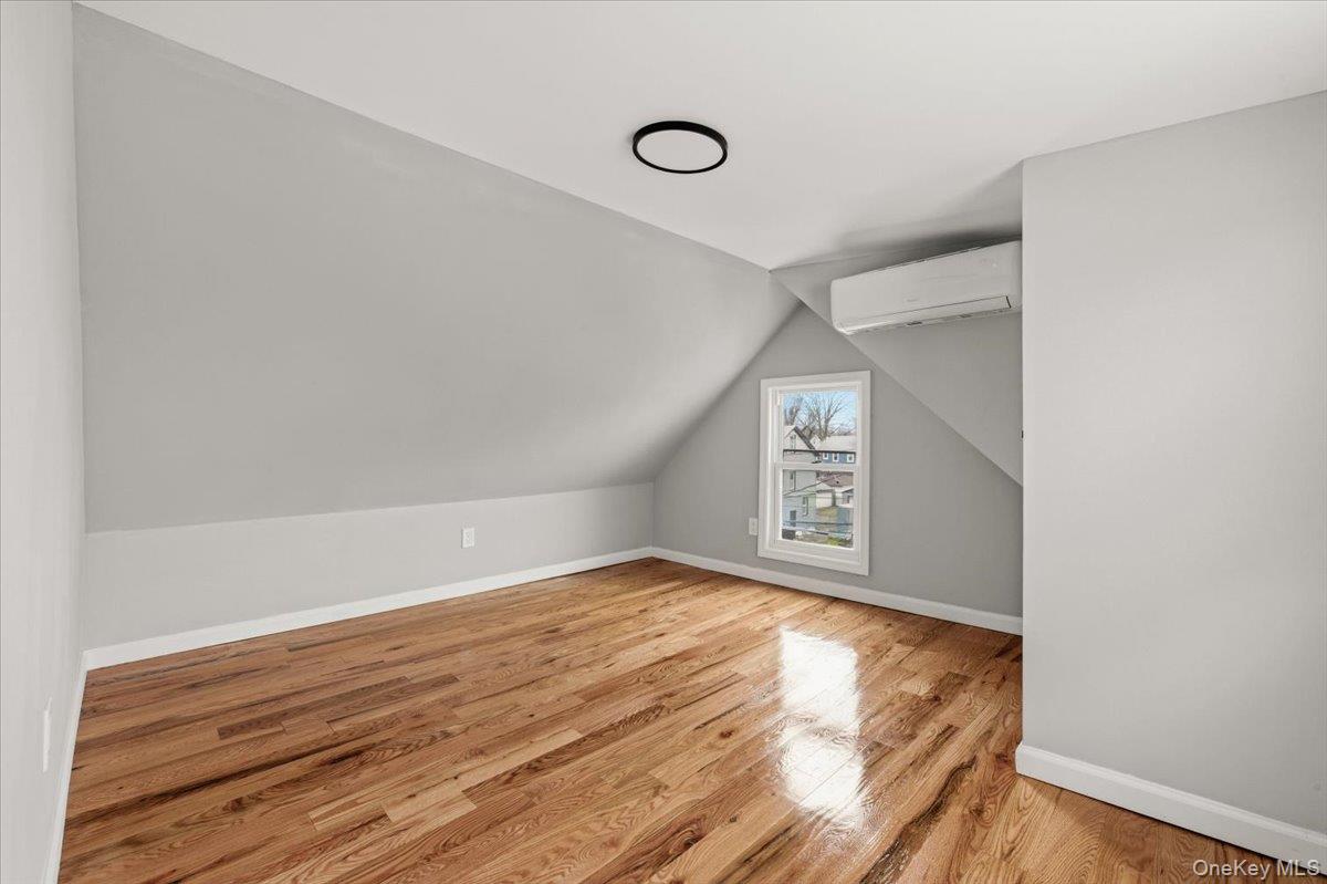 #14 photo, 90-48 204 Street, কুইন্‌স Hollis , NY 11423