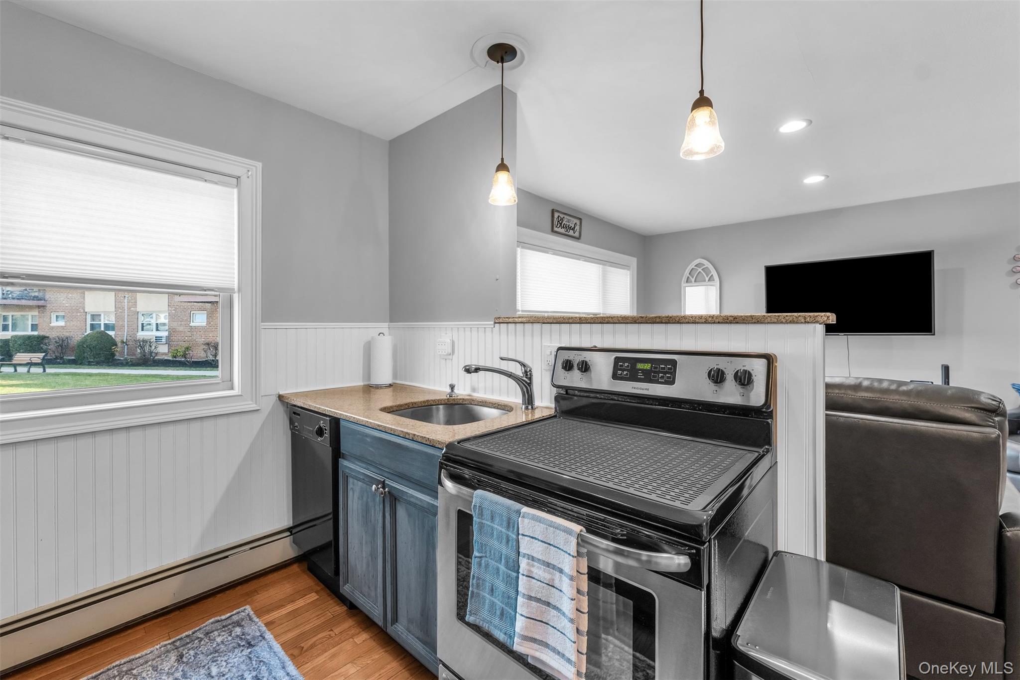 #10 photo, 4 Rose Street, নাসাউ কাউন্টি Oceanside , NY 11572