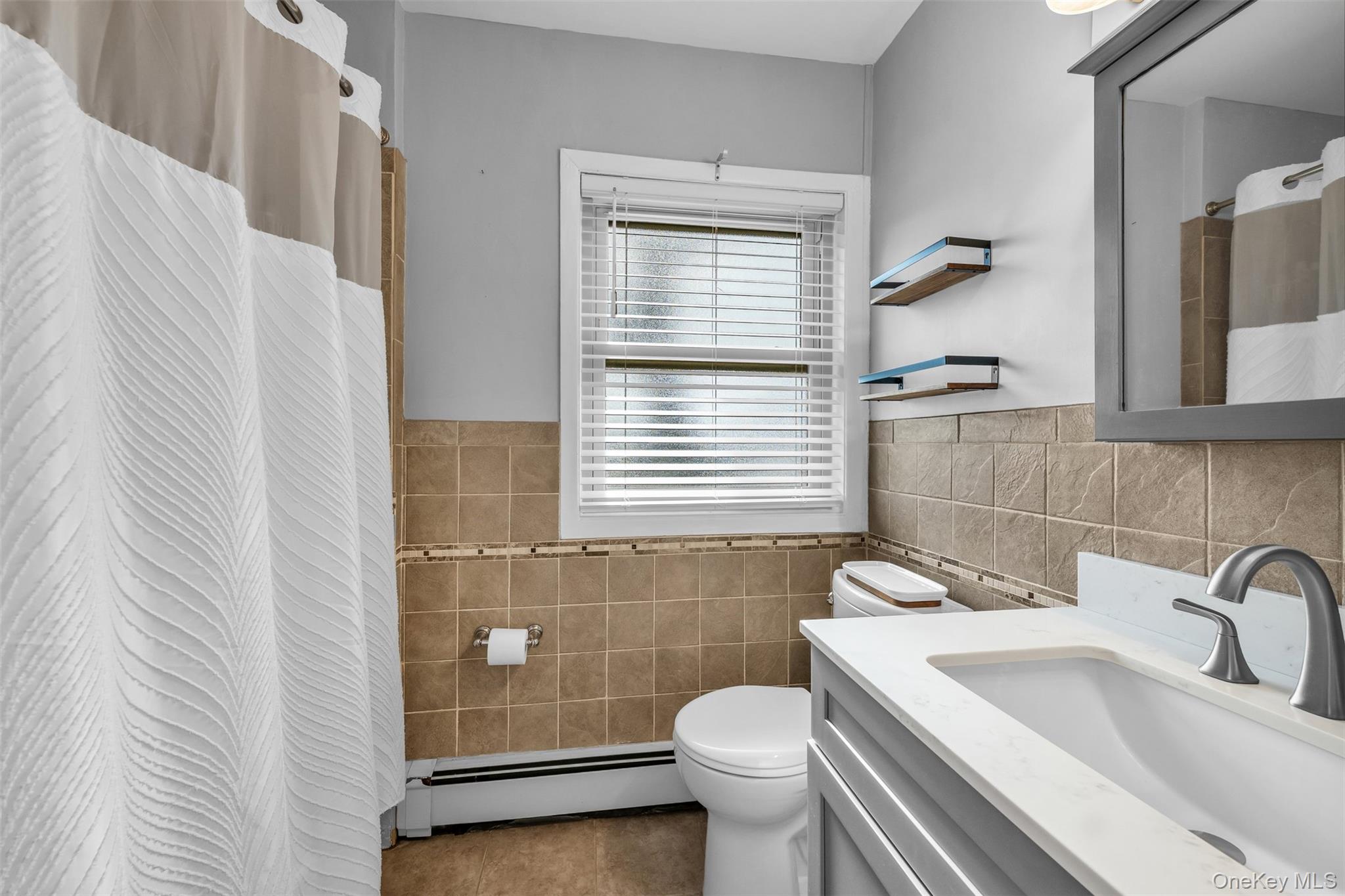 #17 photo, 4 Rose Street, নাসাউ কাউন্টি Oceanside , NY 11572