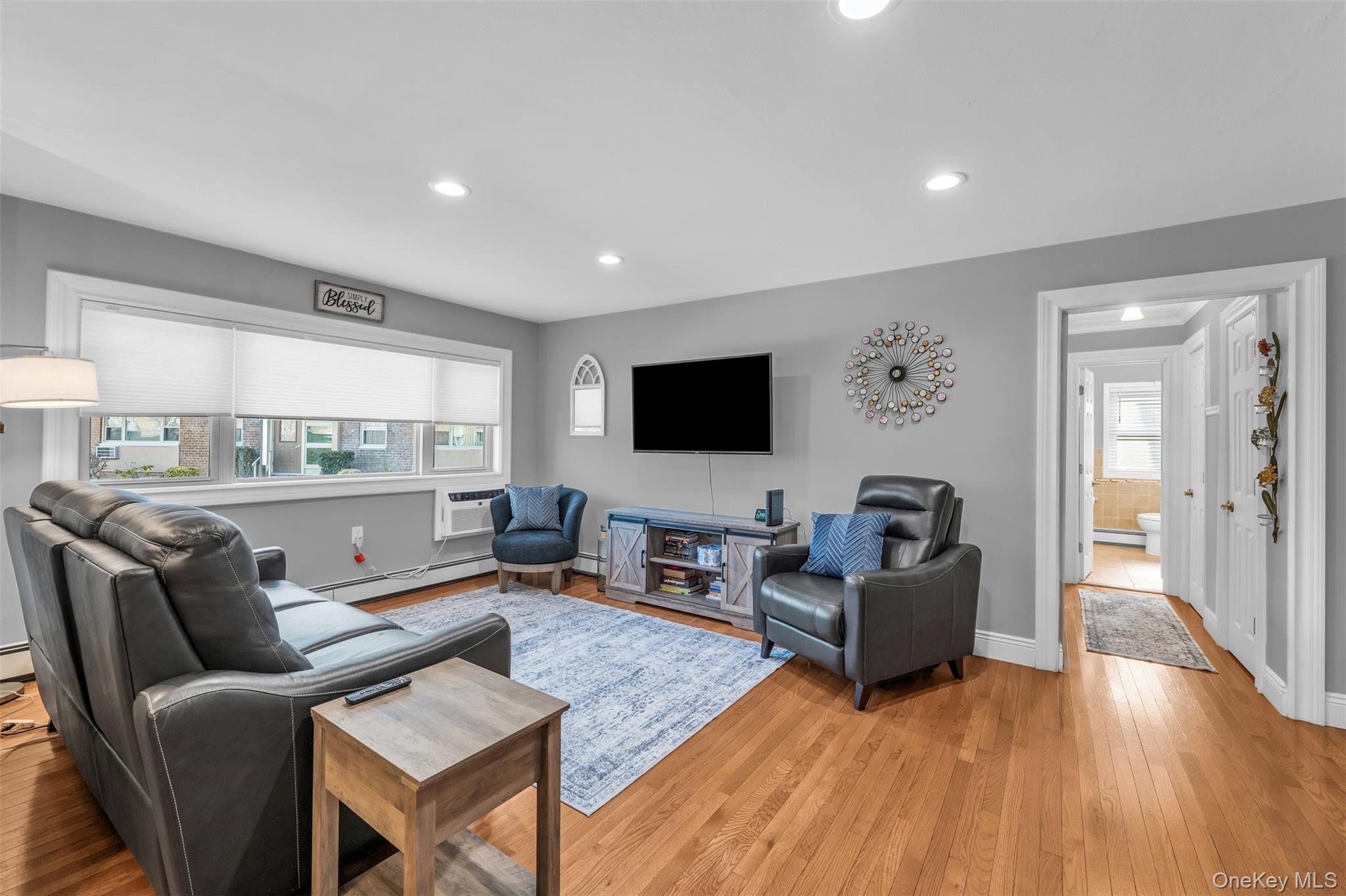 #5 photo, 4 Rose Street, নাসাউ কাউন্টি Oceanside , NY 11572