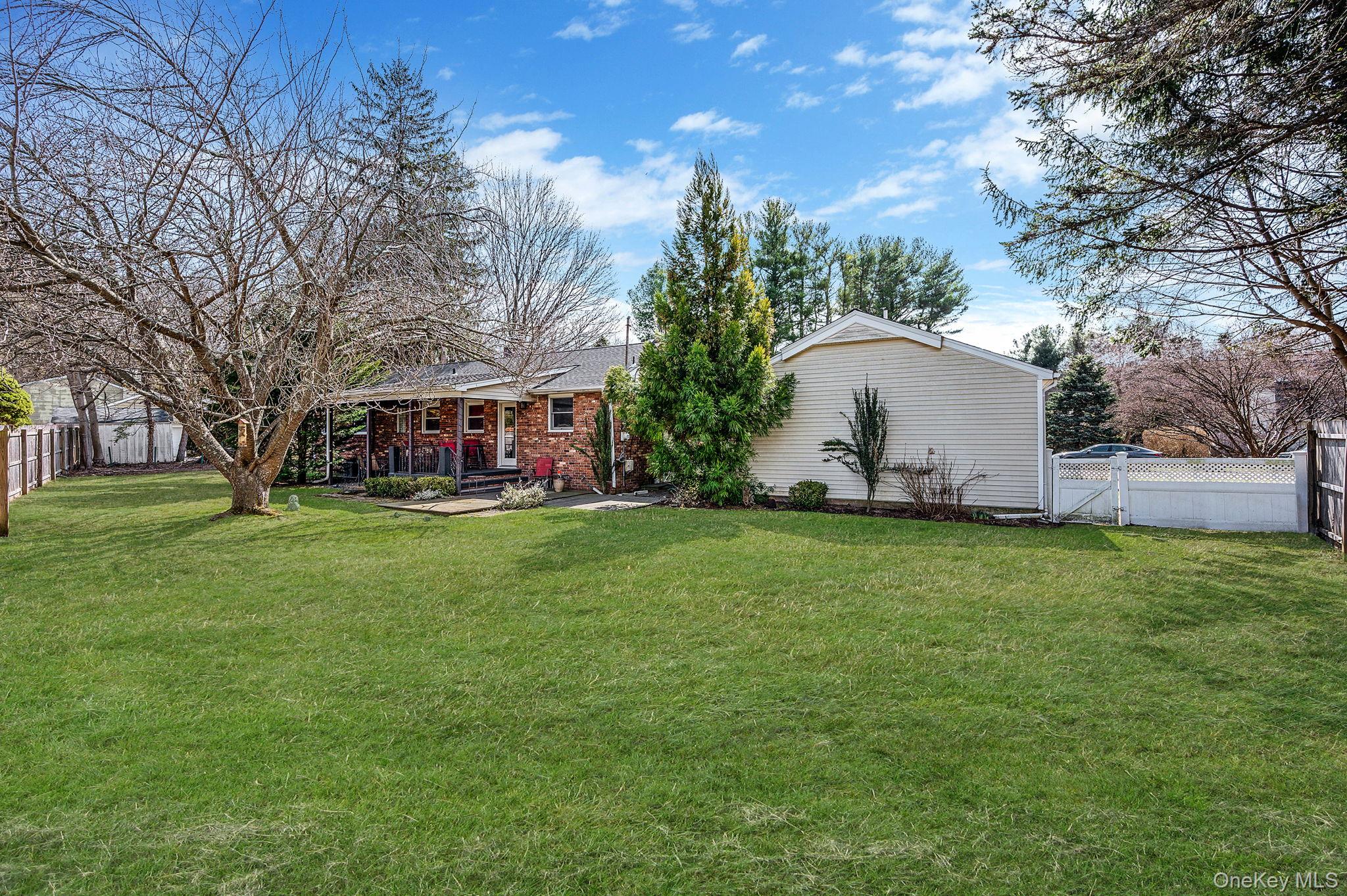 #3 photo, 7 Judith Drive, সাফোক কাউন্টি Greenlawn , NY 11740