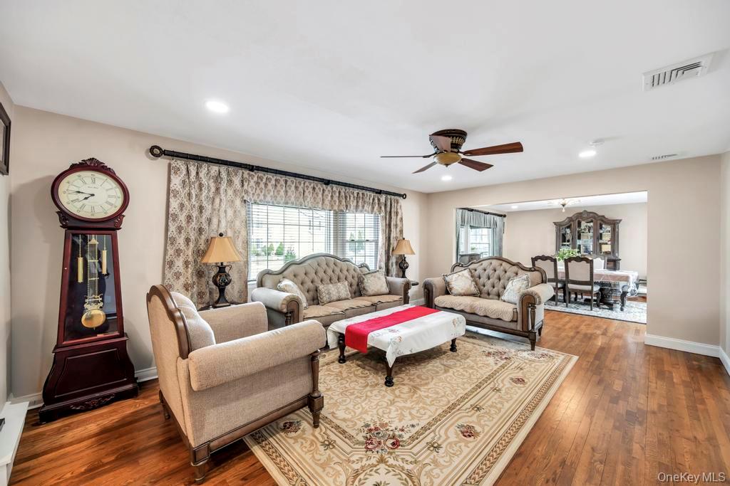 #6 photo, 30 County Line Road, Farmingdale , NY 11735