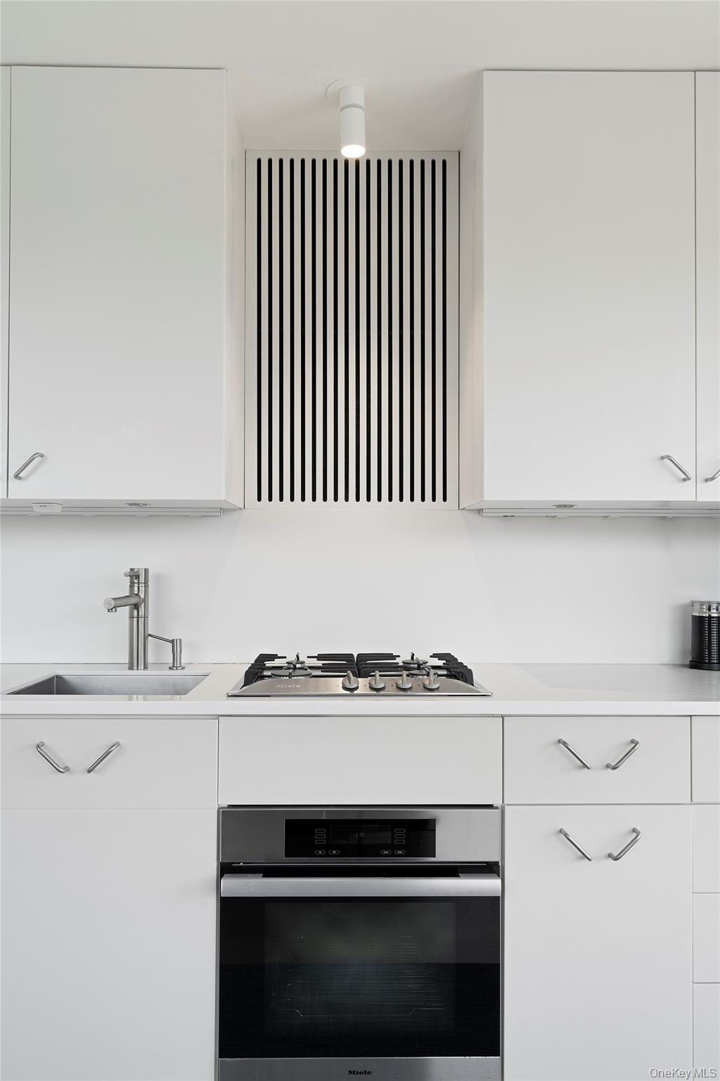 #11 photo, 9 Ocean Lane, Amagansett , NY 11930