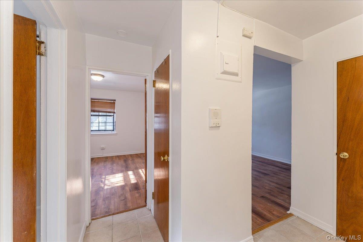 #5 photo, 7811 Main Street, फ्लशिंग Flushing , NY 11367