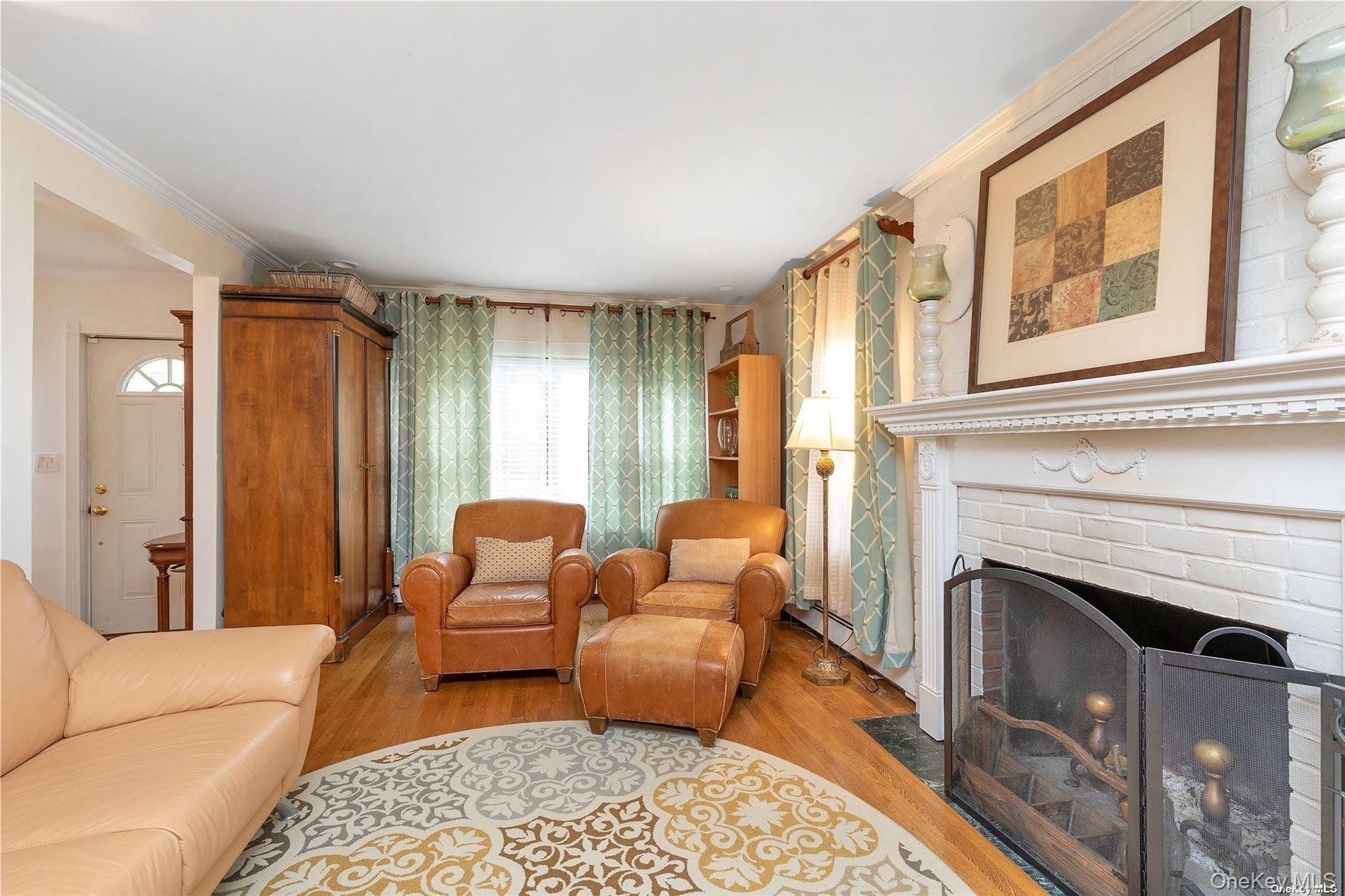 #3 photo, 1 Motts Lane, নাসাউ কাউন্টি Glenwood Landing , NY 11547