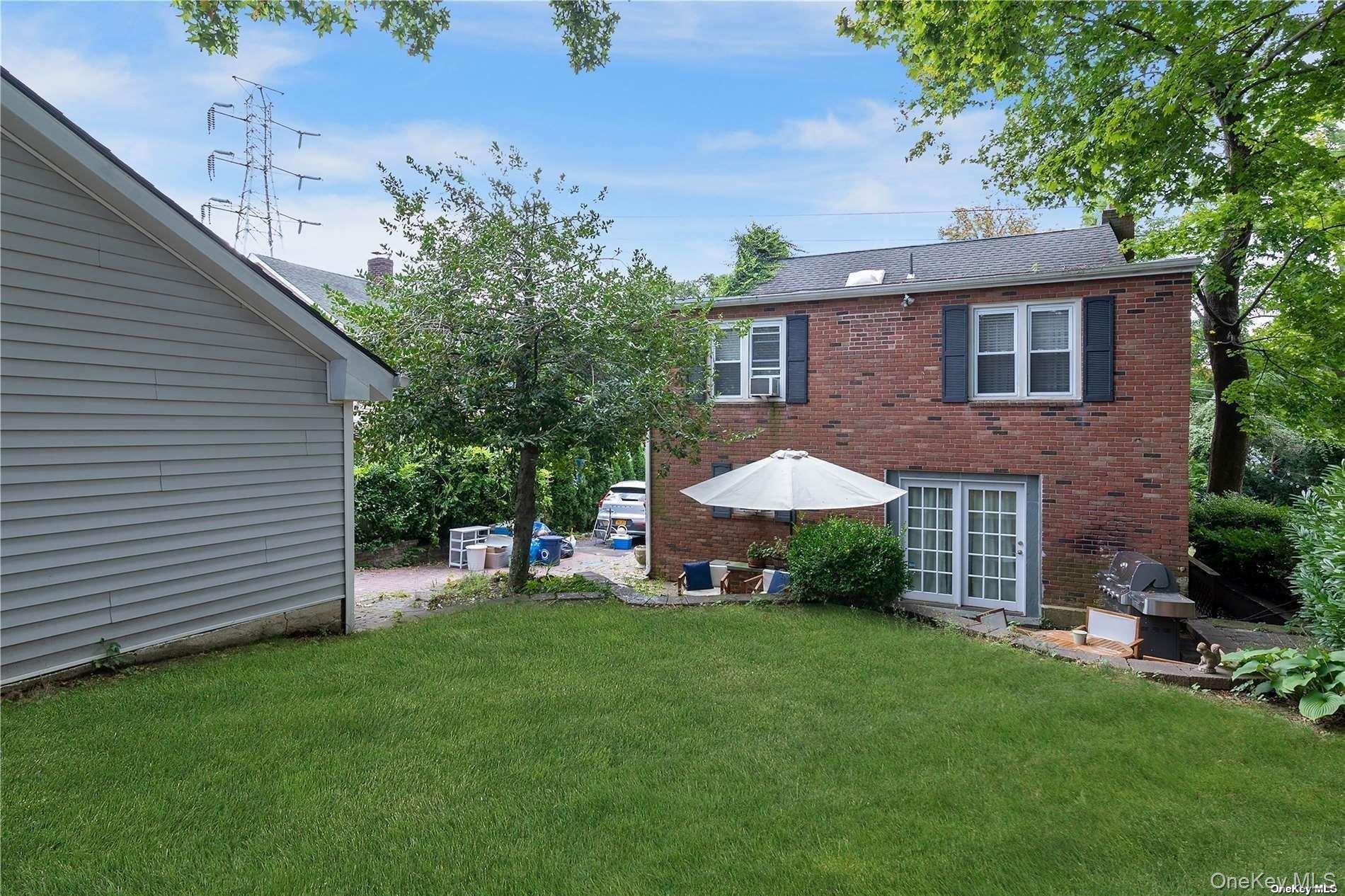 #8 photo, 1 Motts Lane, Glenwood Landing , NY 11547