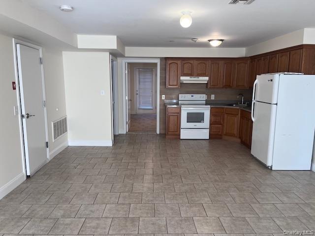 #1 photo, 384 West Montauk Highway, সাফোক কাউন্টি Lindenhurst , NY 11757