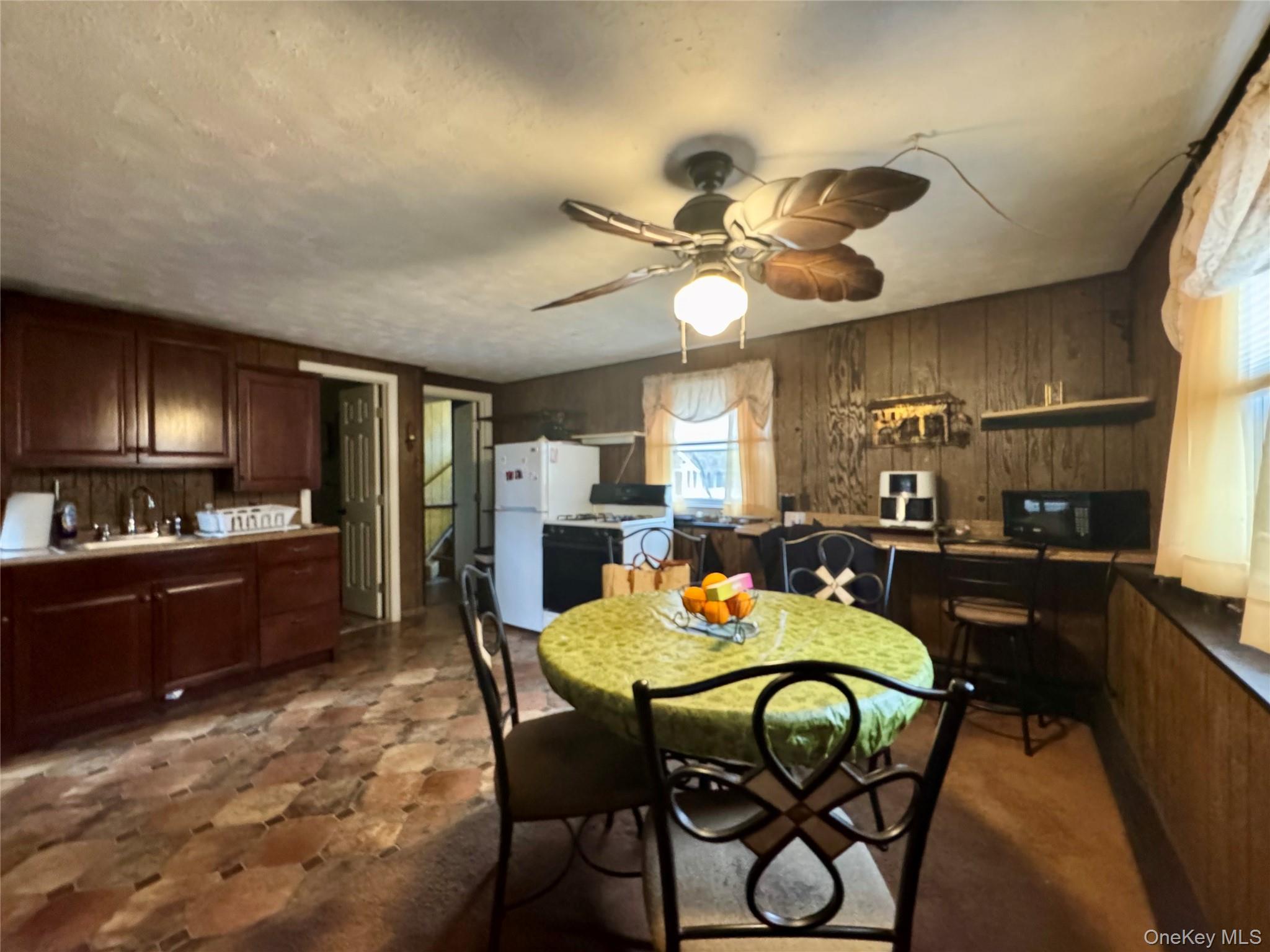 #18 photo, 160 Lincoln Boulevard, সাফোক কাউন্টি Hauppauge , NY 11788