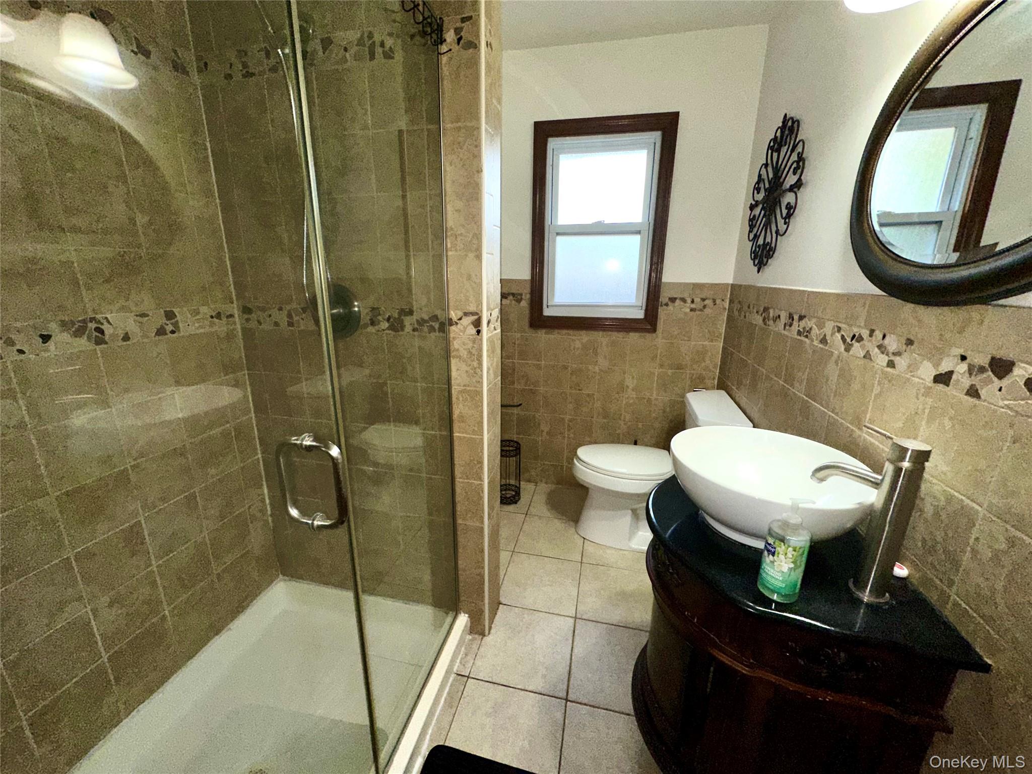 #10 photo, 1316 McClure Avenue, নাসাউ কাউন্টি Elmont , NY 11003