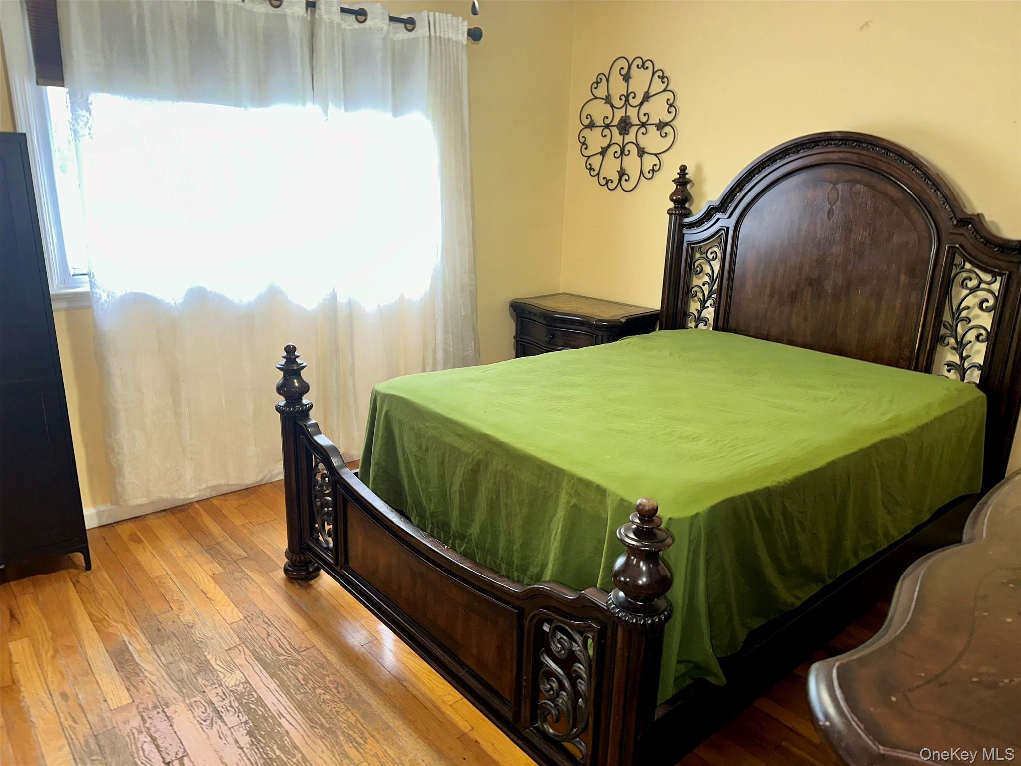 #14 photo, 1316 McClure Avenue, নাসাউ কাউন্টি Elmont , NY 11003