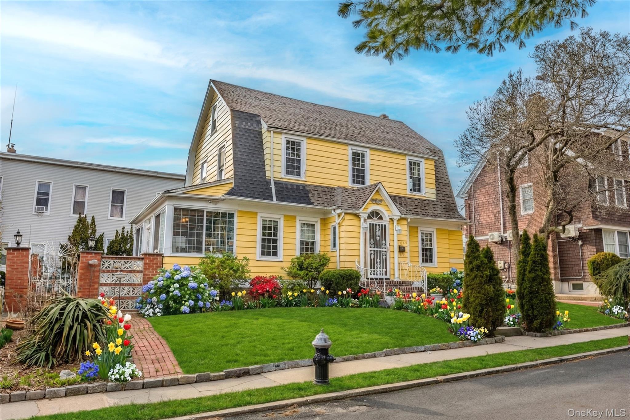 #2 photo, 12-40 Beech Court, কুইন্‌স College Point , NY 11356