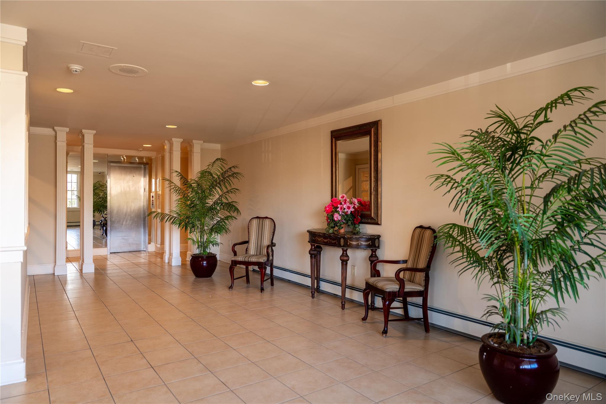 #2 photo, 1 Consulate Drive, Tuckahoe , NY 10707