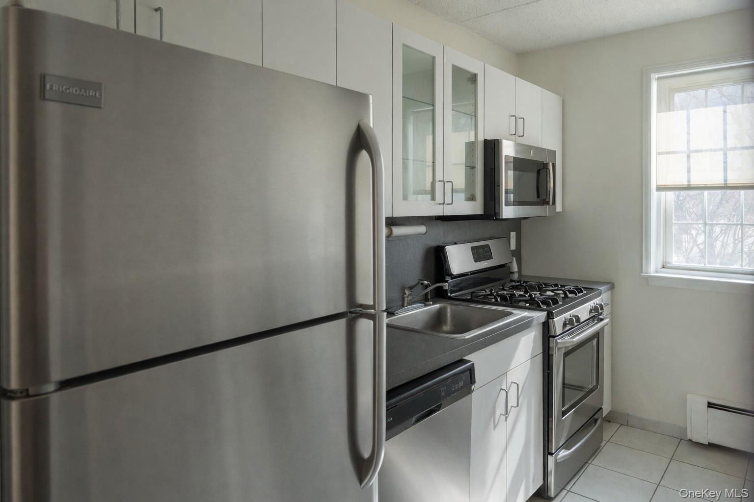 #3 photo, 1 Consulate Drive, Tuckahoe , NY 10707