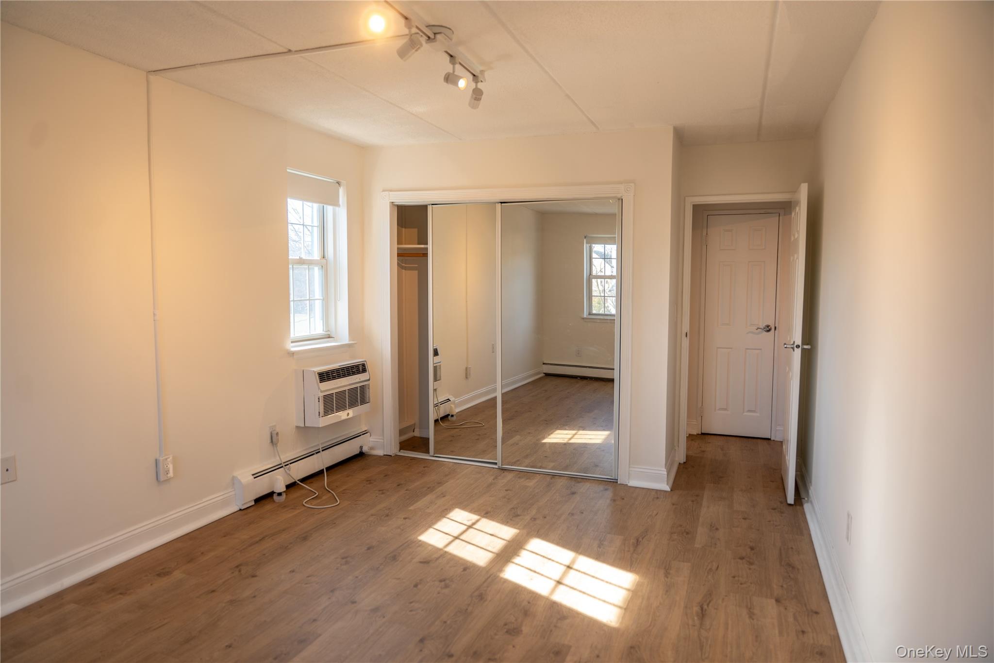 #8 photo, 1 Consulate Drive, Tuckahoe , NY 10707