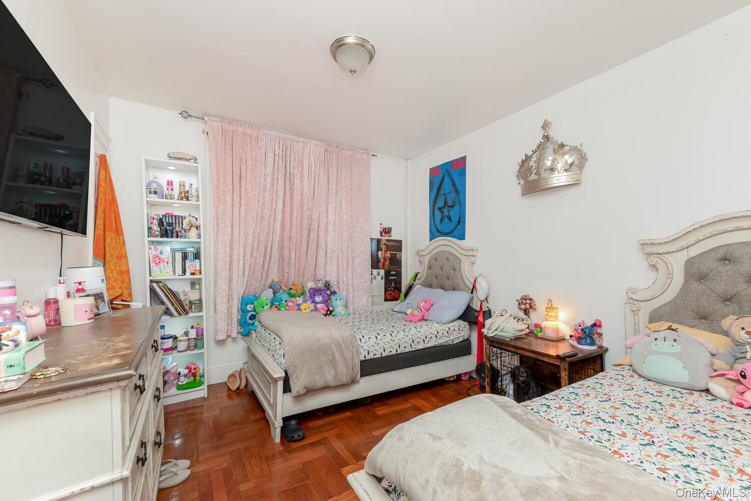 #18 photo, 210 W 179th Street, Bronx , NY 10453