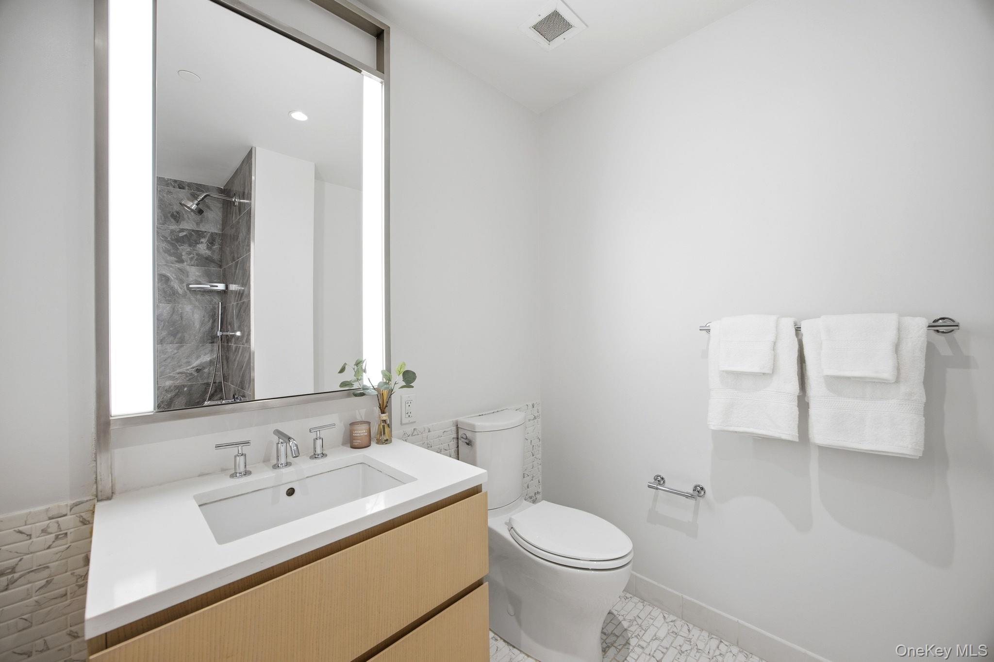 #17 photo, 500 W 45th Street, ম্যানহাটন New York (Manhattan) , NY 10036