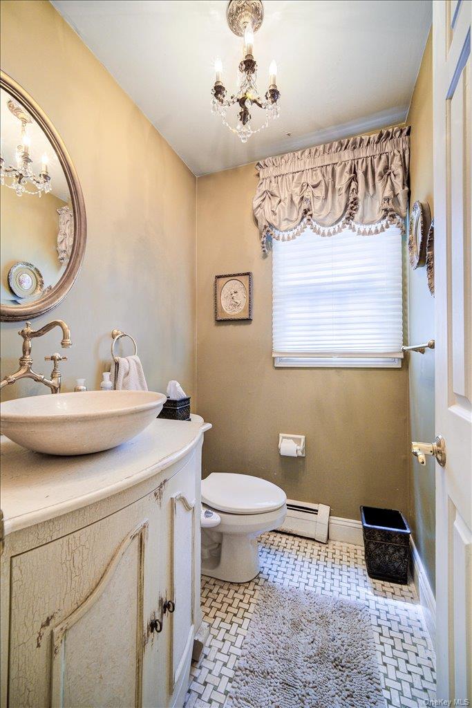 #13 photo, 10 Evergreen Court, Suffern , NY 10901