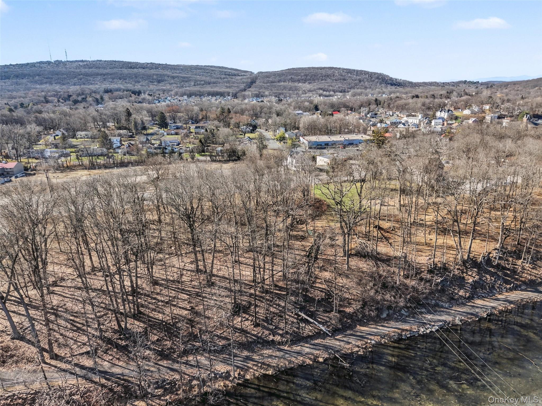 #6 photo, 3550 Us Highway 9W, Highland , NY 12528