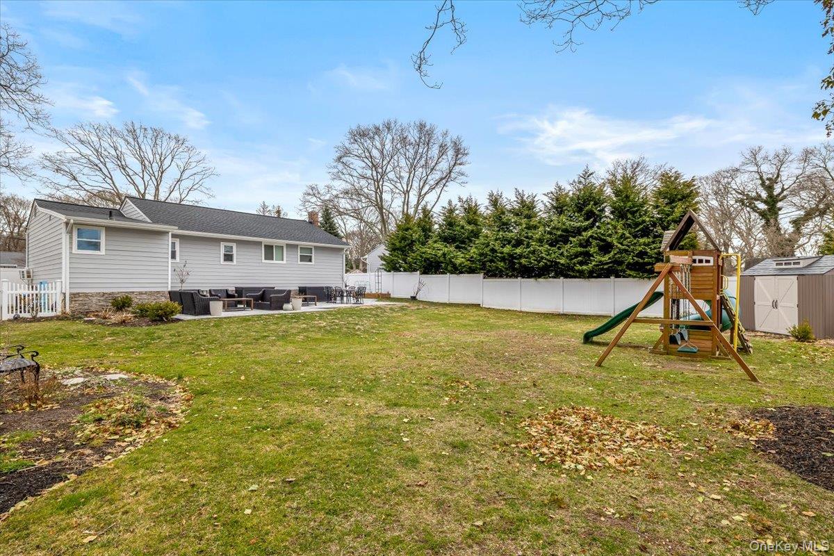 #16 photo, 80 Lumur Drive, সাফোক কাউন্টি Sayville , NY 11782