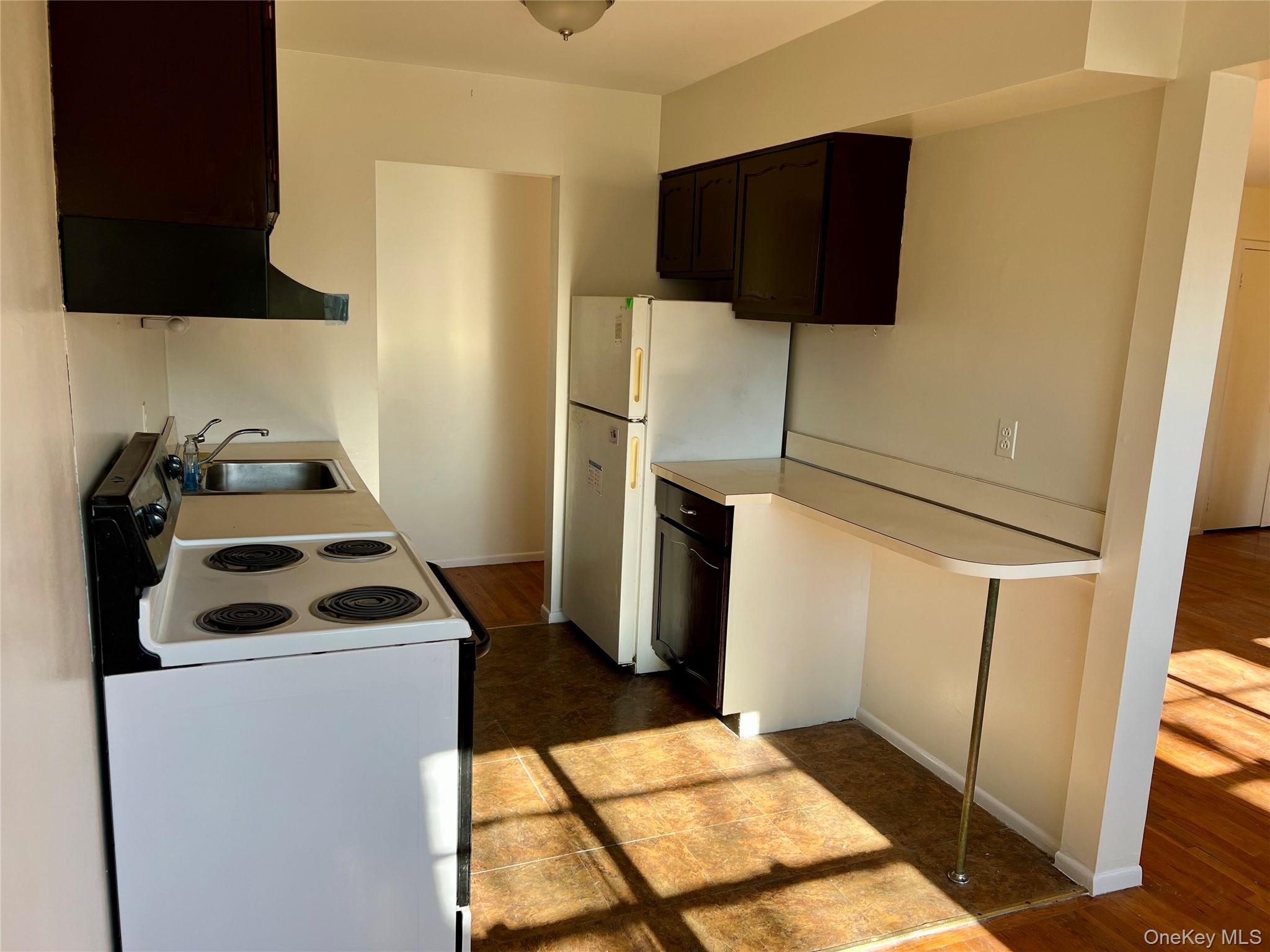 #5 photo, 63 Kenwood Drive, New Windsor , NY 12553