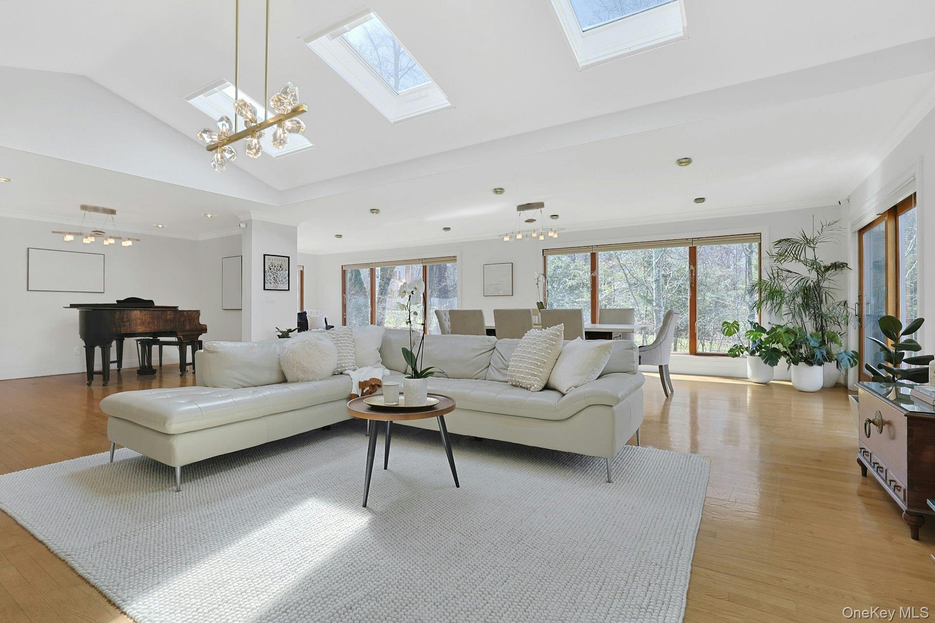 #3 photo, 45 Sprain Valley Road, Scarsdale , NY 10583