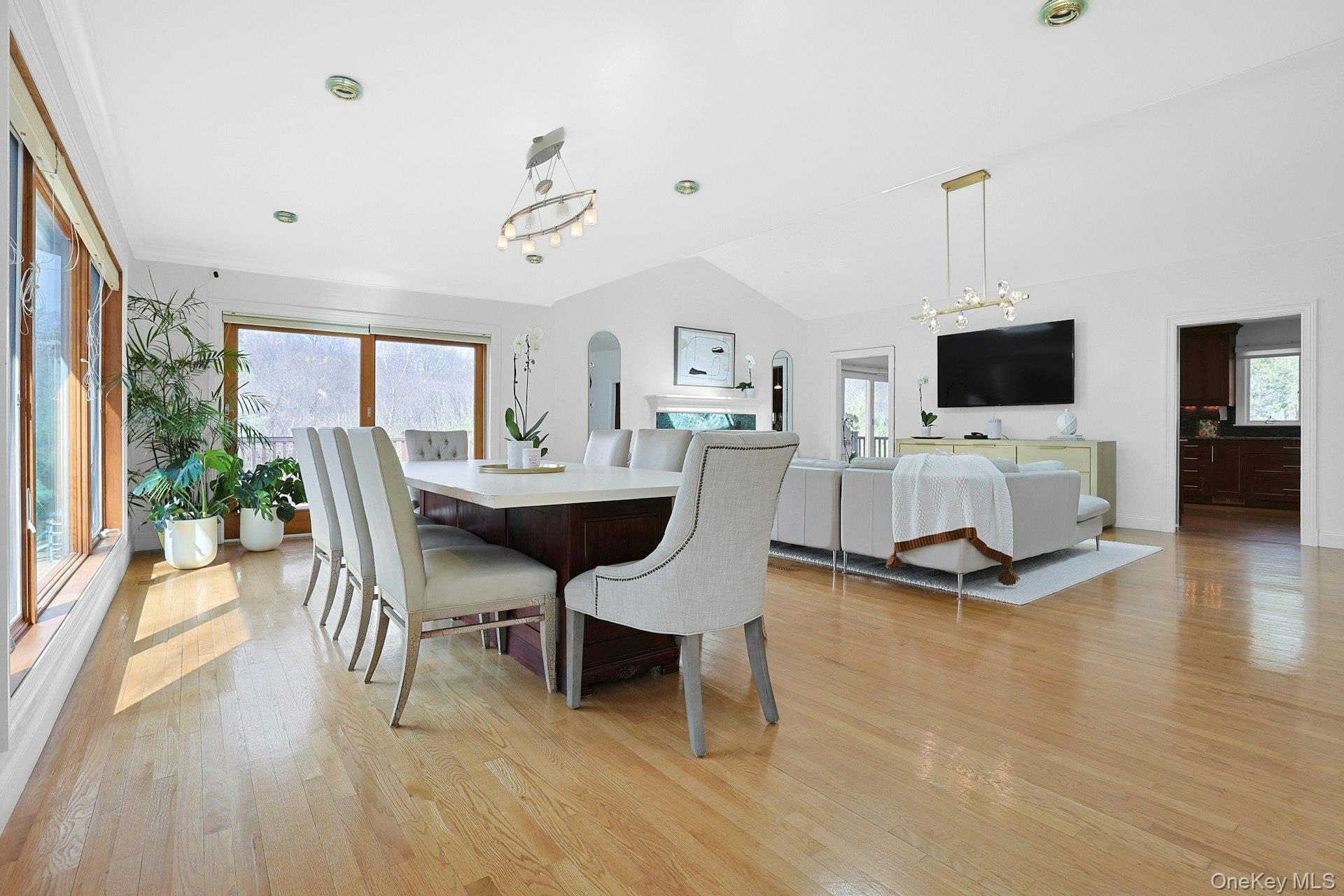 #7 photo, 45 Sprain Valley Road, Scarsdale , NY 10583