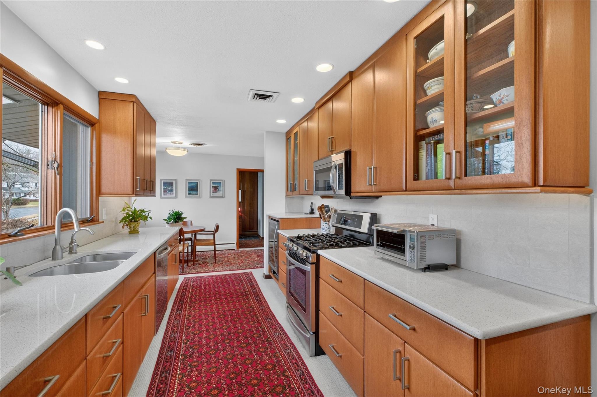 #10 photo, 6 Yates Boulevard, Poughkeepsie , NY 12601