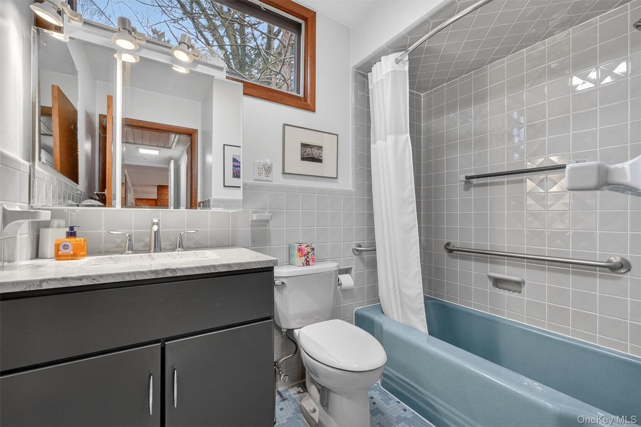 #20 photo, 6 Yates Boulevard, Poughkeepsie , NY 12601