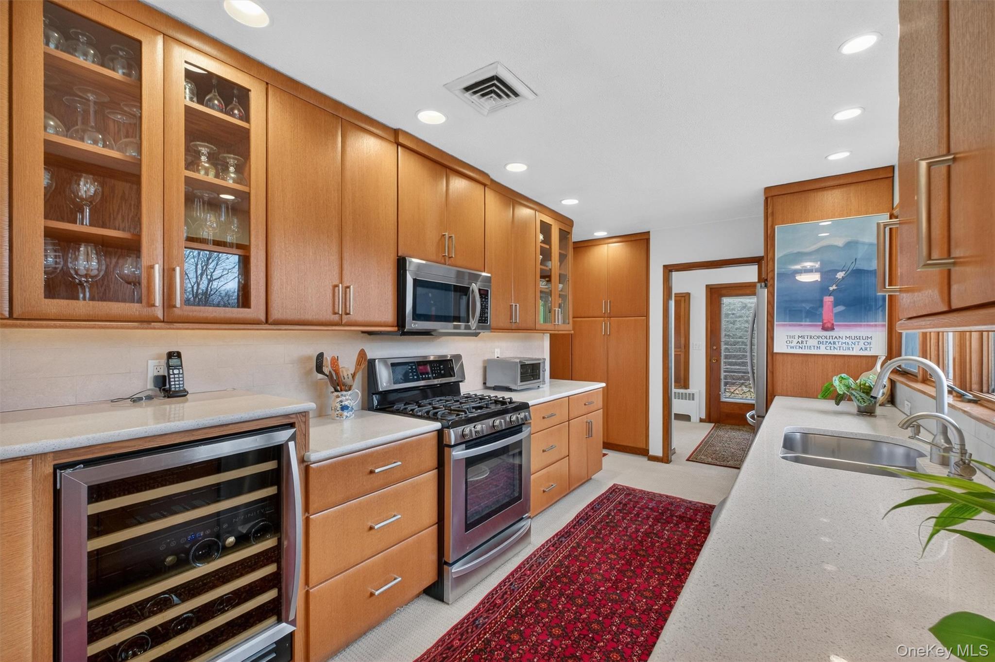 #8 photo, 6 Yates Boulevard, Poughkeepsie , NY 12601